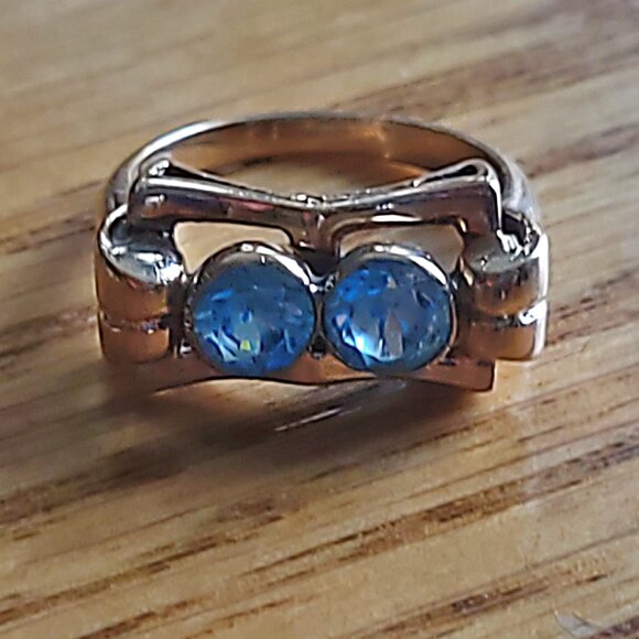 10K Solid Gold Aquamarine Ring - Picture 1 of 5